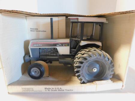 1/16 White 195 Tractor w/Duals
