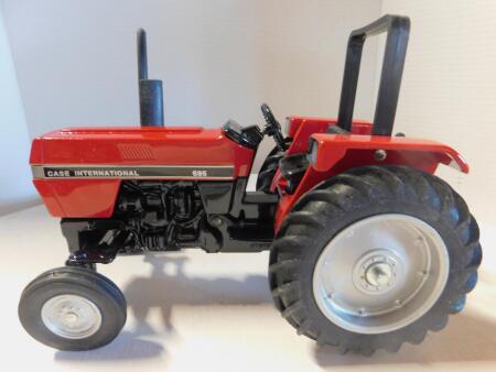 1/16 1995 CIH 695 Tractor, Ontario Toy Show Edn