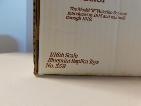 1/16 JD Model R Waterloo Boy, NIB