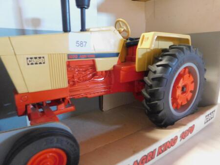 1/16 Ertl Case 1070 Agri-King 2WD