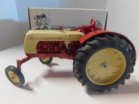 1/16 Ertl Cockshutt 40 Deluxe