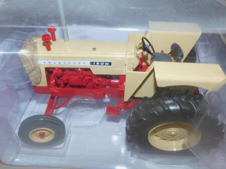 1/16 SpecCast Cockshutt 1900 Wheatland, NIB