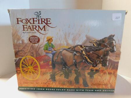 1/16 John Deere Sulky Rake & Team