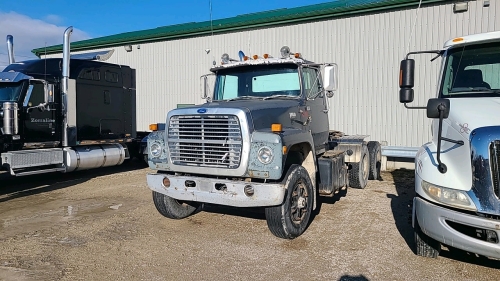 1985 Ford Louisville Tandem Truck