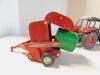 1/32 International Round Baler & Lindner Tractor - 3