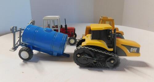 Misc Diecast & Plastic Tractors & Implement