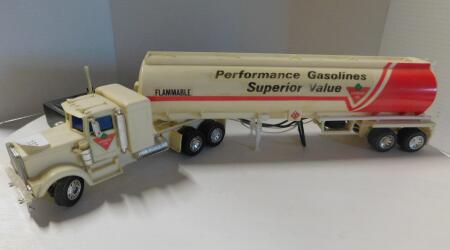 1/32 RC Kenworth, Canadian Tire
