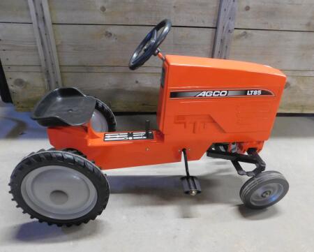 Pedal Tractor Agco LT85 2002