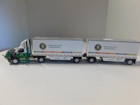 1/64 DCP Old Dominion Cascadia Day Cab w/Pups