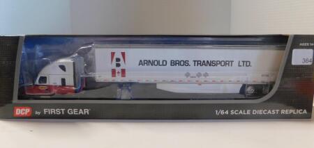 1/64 DCP Arnold Bros. Transport, NIB