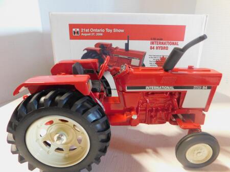 1/16 IH Hydro 84 Tractor, Ont. Toy Show Edn