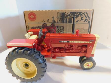 1/16 94 Cockshutt 1555, Canada Farm Show Edn