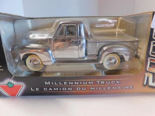 1/25 1949 Chevy Pick Up, 2000 Millenium Truck