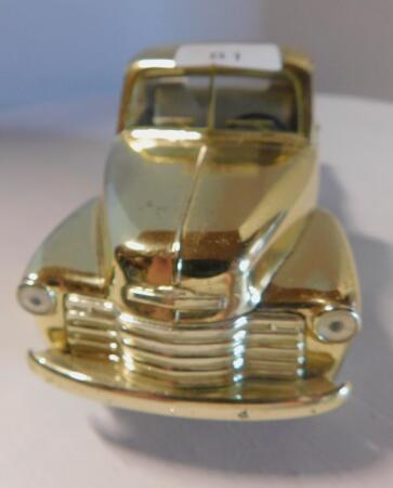 1/25 1949 Chevy Pick Up, 2000 Millenium Truck