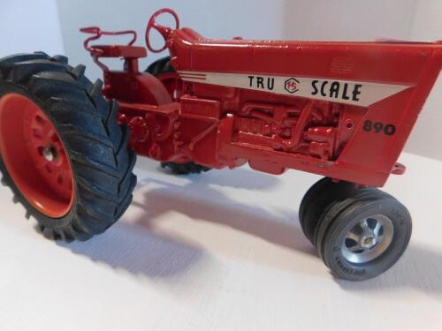 1/16 Tru Scale 890 Red (Repaint), 890, No Box