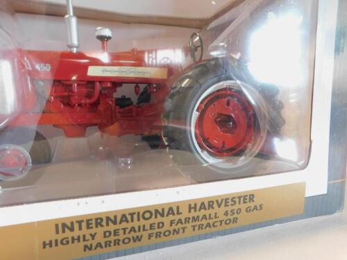 1/16 SpecCast Int'l Farmall 450 Gas, Mint, Boxed