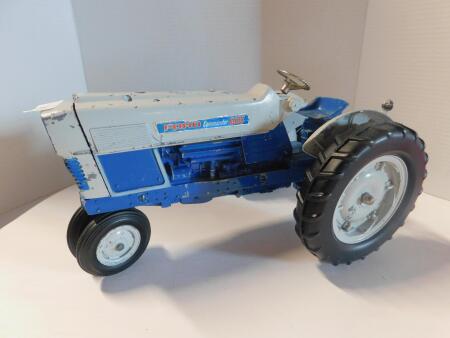 1/12 Ford 6000 3pt hitch (needs muffler)(1965)