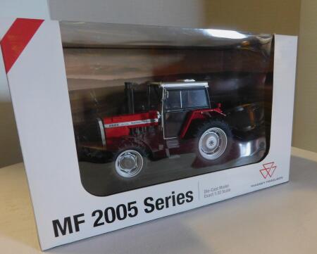 1/32 MF 2625 MFD '05 Series "Born to Farm" Tractor