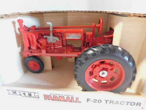 1/16 Farmall F20 Rubber Tires, 43T, Good Boxed