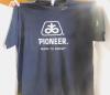 Roots Sweater (L) Pioneer t-shirt (M)