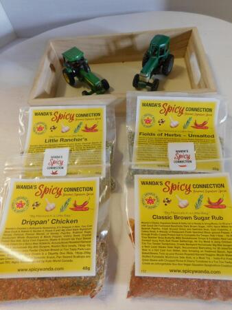 Set of 4 Spice Mixes in Gift Box & 2 1/64 Tractors