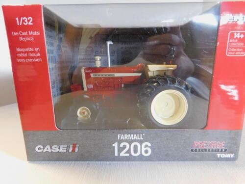 1/32 Int. Farmall 1206 Turbo 2WD w/Duals