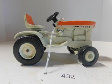 1/16 John Deere Sunset Orange Lawn Tractor
