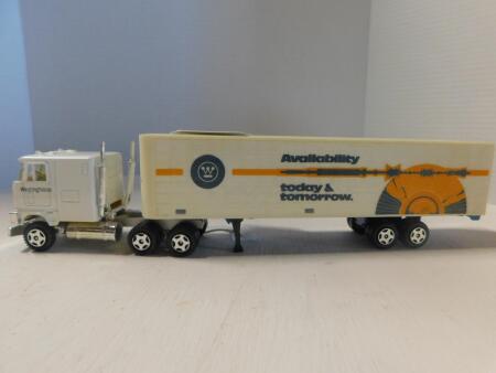 1/64 Trucks of The World - Westinghouse