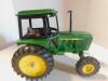 1/16 John Deere 2550 MFWD and Cab, shelf version - 4