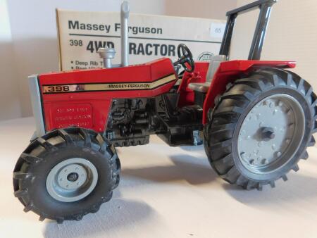 1/16 Massey Ferguson 398 4WD