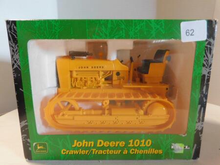1/16 JD 1010 Crawler, Yellow