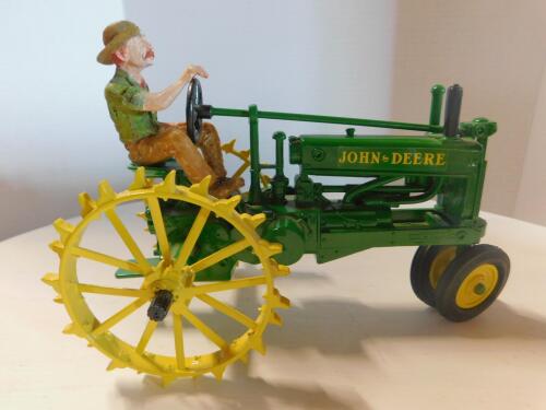 1/16 JD A Foxfire Farm, 5702, Good box