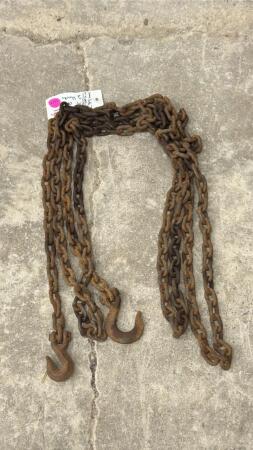 Approx. 18ft 1/4in Chain with 2 Hooks