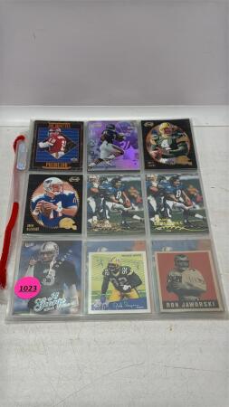 Approx. 30 1990 Football Cards