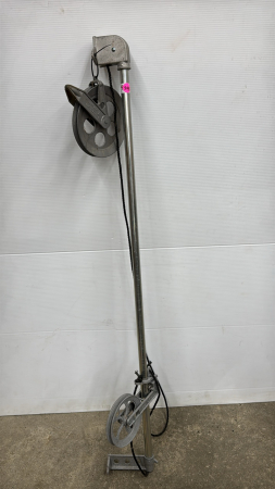 Clothes Line Lifter with Pulleys