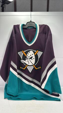 CCM Anahiem Mighty Ducks Size Medium Jersey