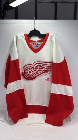 CCM Size Medium Detriot Red Wings Jersey