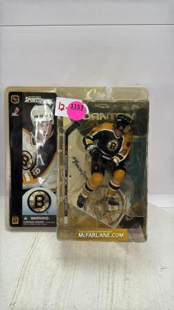 Joe Thornton Boston Bruins Figurine on Ice