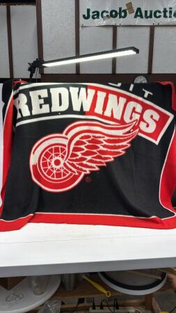 Detriot Red Wings Car Blanket 54in x 44in