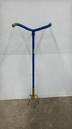 Claw Weeder