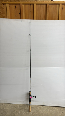 Shimano Fishing Pole with Shimano R2000 Reel
