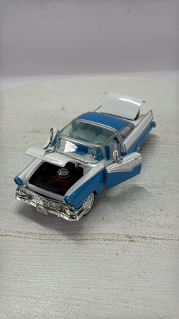 1956 Ford Fairlane with Sunroof