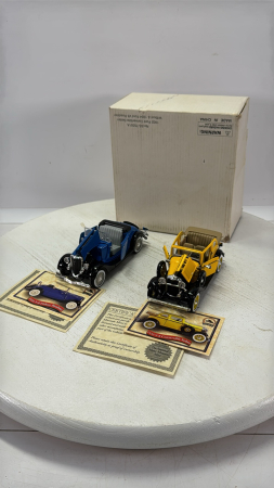 32' V-8 Convertible Sedan &34' V-8Deluxe Roadster