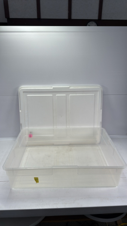 Plastic Tote with Lid