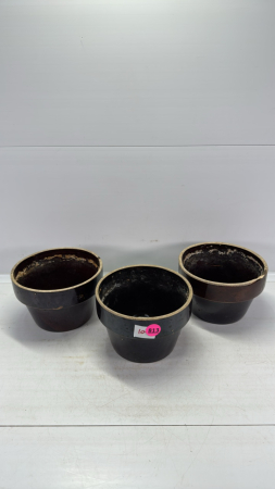 (3) 5in Schilling Crocks