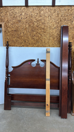 Queen Sized 4 Poster Bed