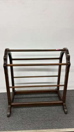 Wooden Quilt Rack