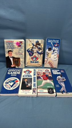 (7) Toronto Blue Jays Offical Guides