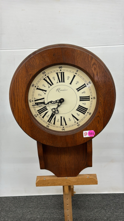 Oak Quartz 15in Wide Clock, Not Working
