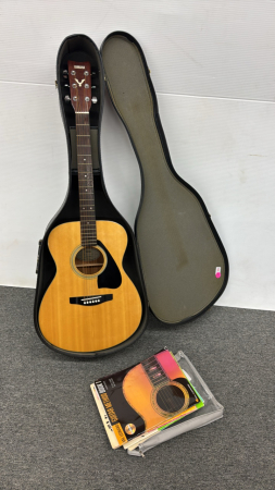Yamaha Model FS-310 6 String Guitar in Case